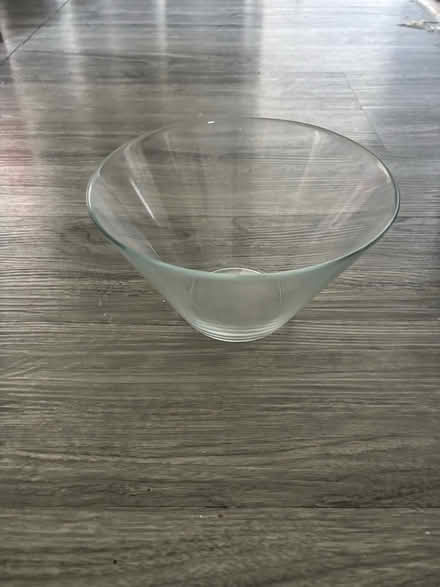 Photo of free Glass bowl (Chesham HP5) #1