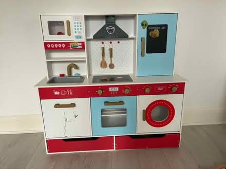 Photo of free Kids Kitchen (Chalker's Corner TW9) #1