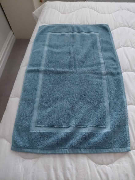 Photo of free Bath mats (Southwater RH13) #3