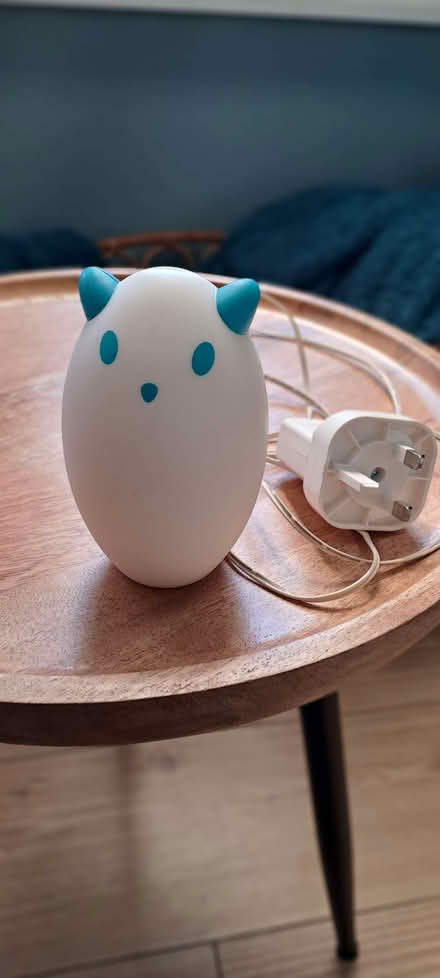 Photo of free Kids night light - Colour changing (Teddington TW11) #1