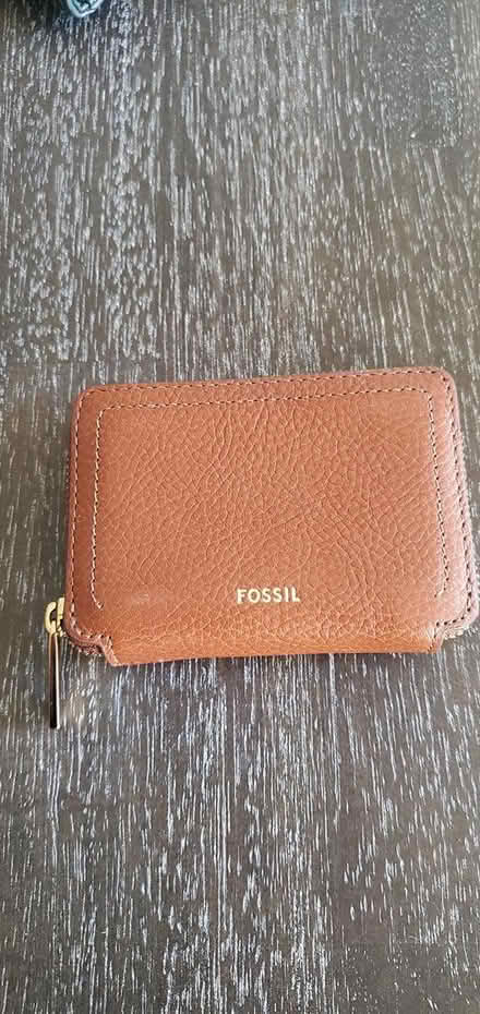 Photo of free Fossil card wallet (Springfield - Scenic Hills) #1