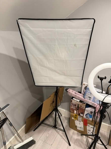 Photo of free Adjustable soft box (Ealing Broadway W7) #1