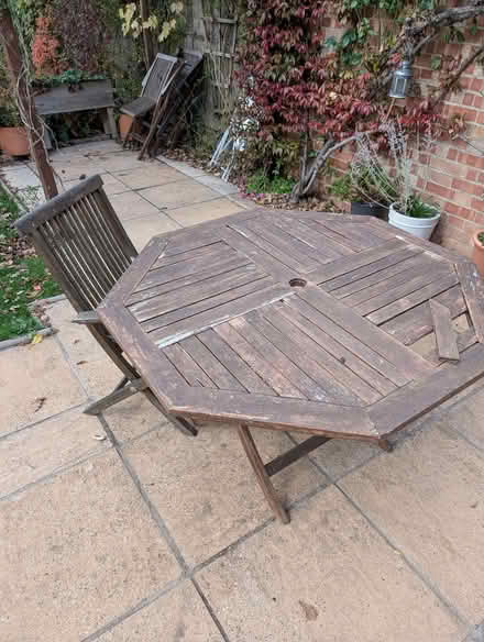 Photo of free Solid teak outdoor table and chair (note needs repair) (Kidlington OX5) #4