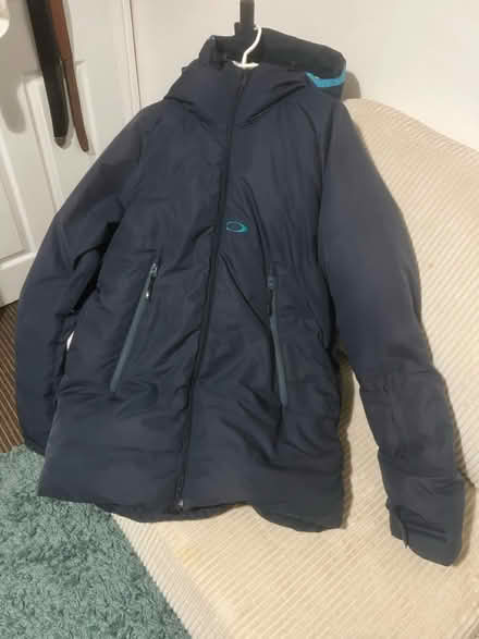 Photo of free Men’s coat XL (DE21) #1