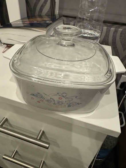 Photo of free Ceramic bowl and cover (Ealing Broadway W7) #4