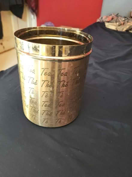 Photo of free Tea tin (West Croydon CR0) #1