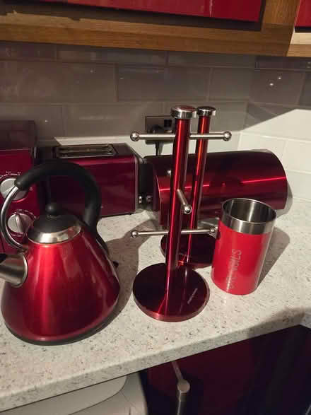 Photo of free kitchen items (Runcorn WA7 6SY) #1