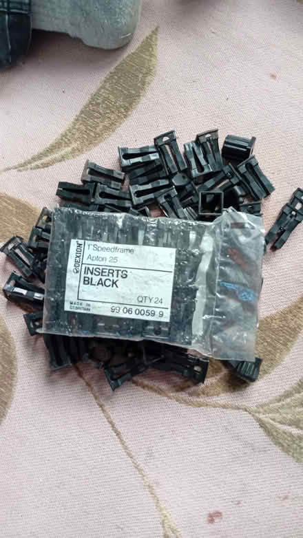Photo of free Speedframe inserts (Lower Clapton E9) #1