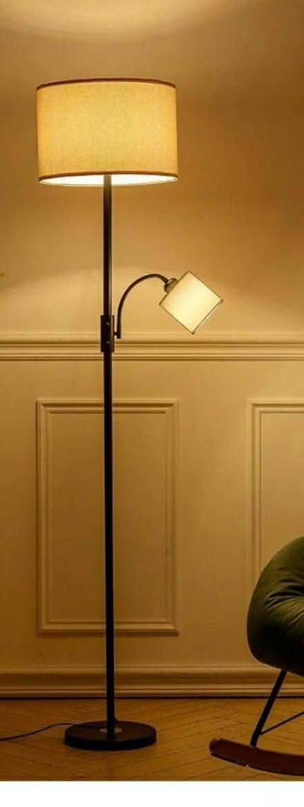 Photo of Standing lamp (L6Y 3M9) #1