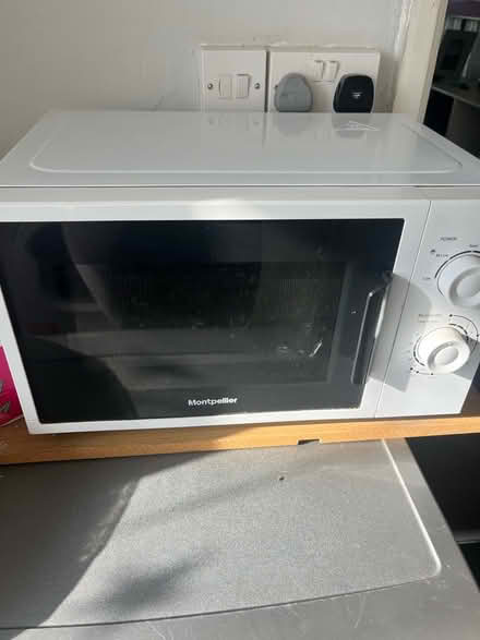 Photo of free Microwave (Southborough BR2) #1