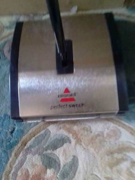 Photo of free bissell perfect sweeper (Askew Road W12) #3