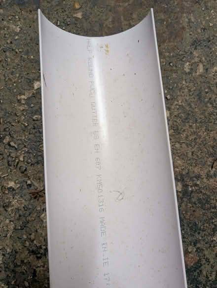 Photo of free 190cm white floplast 12cm guttering (Kidlington OX5) #2