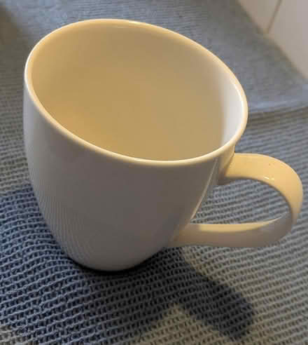 Photo of free Large ceramic mugs x3 (Hook RG27) #1