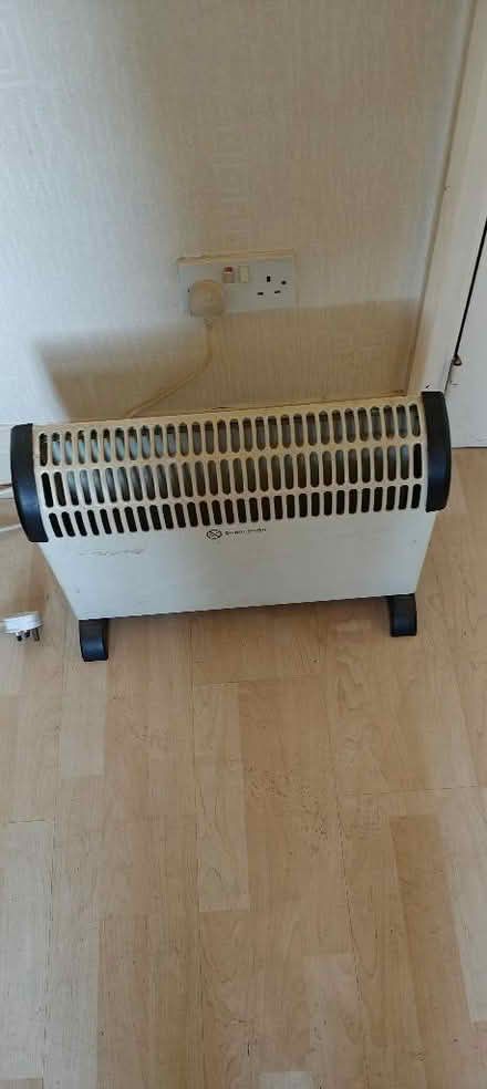 Photo of free Electric heater (Larches PR2) #1