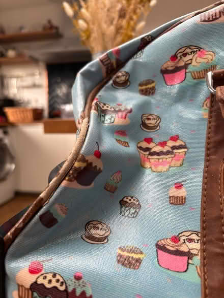 Photo of free Overnight hold-all bag with wheels (Castle MK40) #4