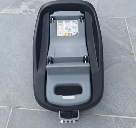 Photo of free Maxi Cosi isofix base family fix (Kingswinford DY6) #1