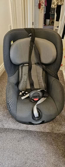 Photo of free Britax isofix car seat (Osidge N14) #1