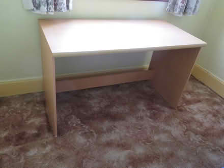 Photo of free desk and two filing cabinets (Addiscombe CR0) #1