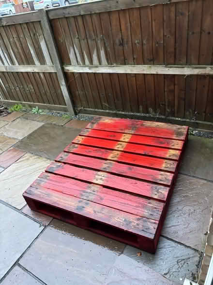 Photo of free Pallet (Bacton IP14) #1