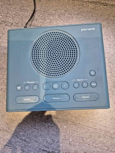 Photo of free Radio alarm clock (Fleetville AL1) #2