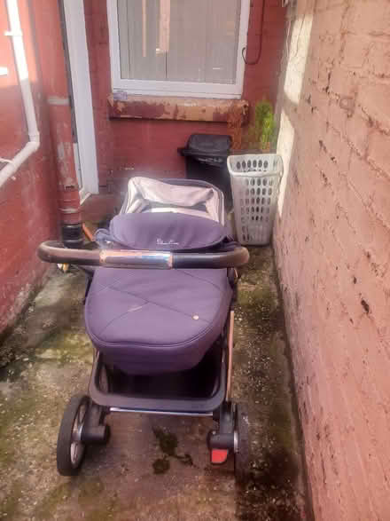 Photo of free Silver cross Pram (L4) #4
