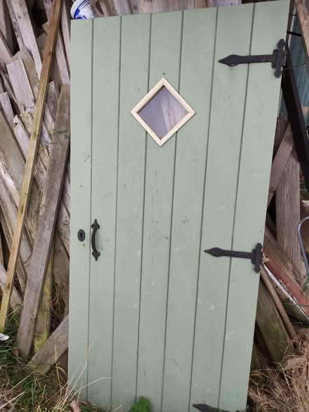 Photo of free Playhouse door and windows (High Town LU2) #1