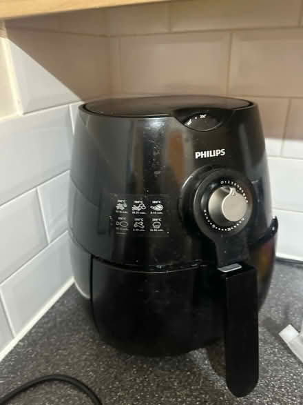 Photo of free Air fryer (Gem street L5) #2