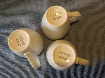 Photo of free Large ceramic mugs x3 (Hook RG27) #2