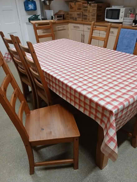 Photo of free Solid table with 6 chairs. (Kingston Bagpuize OX13) #2