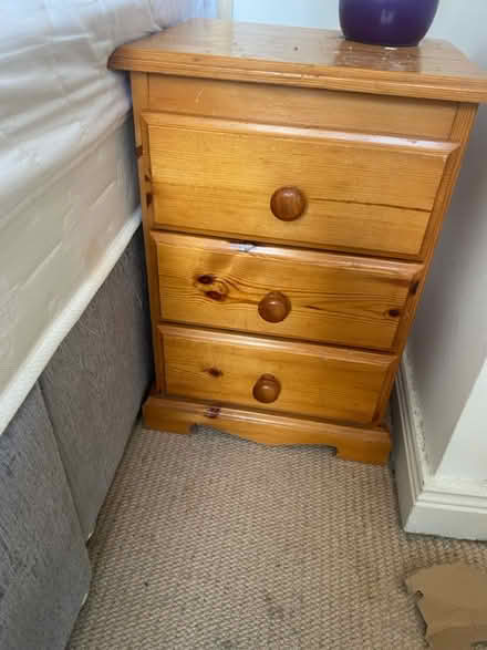 Photo of free Bed side table (Sandymount/Ringsend) #2