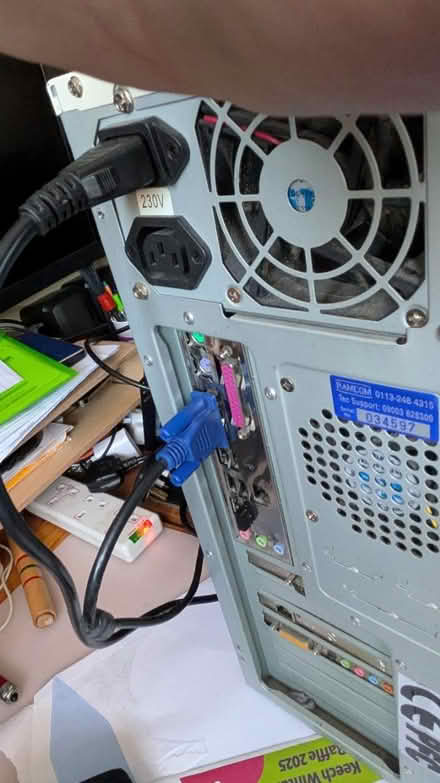 Photo of free Old pc - posts (Leagrave LU4) #2