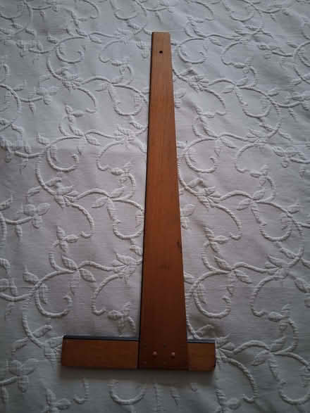 Photo of free T-square (HA8) #1