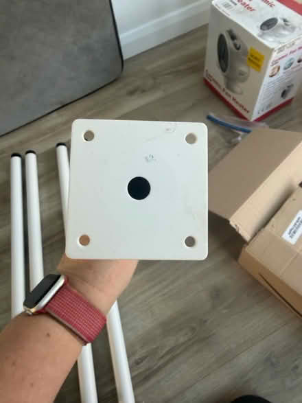 Photo of free 5x white table / desk legs (Ipswich IP4) #2