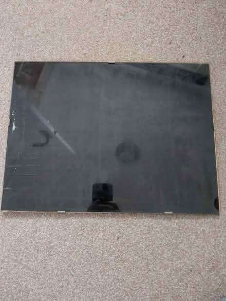 Photo of free Glass clip frame (Home PO15) #1