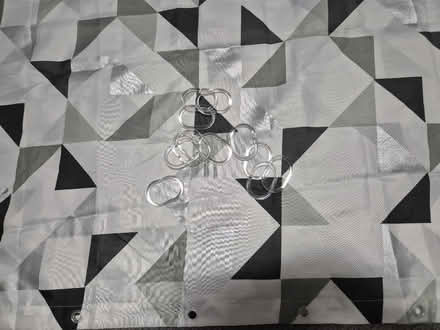 Photo of free Shower curtain with hanging hooks (Bedwell SG1) #2