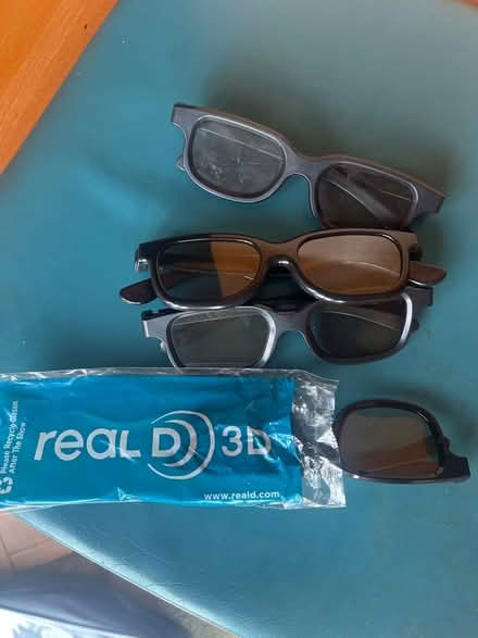 Photo of free 3D glasses x 4 (Ringmer BN8) #1