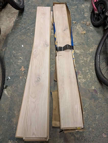 Photo of free Laminate flooring 11 boards (Kidlington OX5) #2
