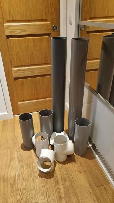 Photo of free 5 inch ducting pipe & connectors (SW8 Vauxhall) #1