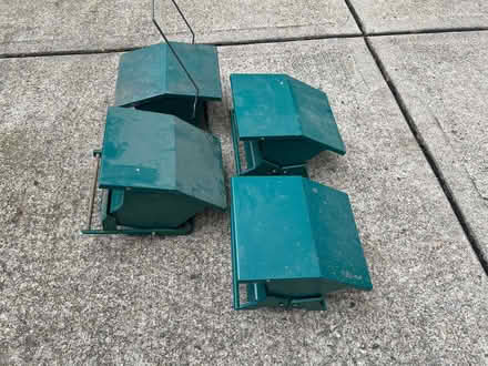 Photo of free 4 Deer Resistant Bird Feeders (Wexford close to I-79) #2