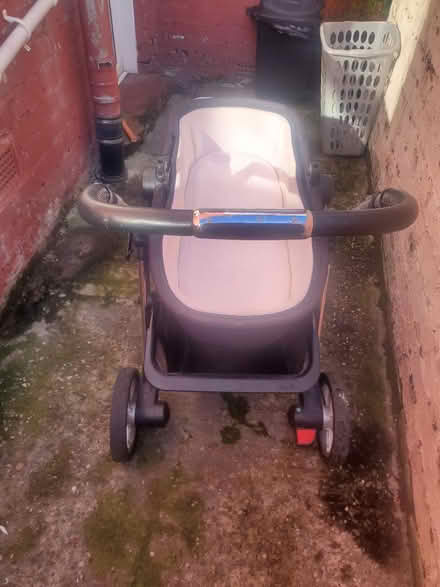 Photo of free Silver cross Pram (L4) #1
