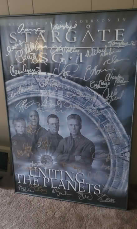Photo of free Signed Stargate SG-1 poster (Springfield - Scenic Hills) #1