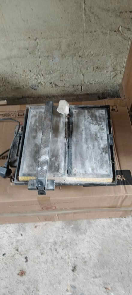 Photo of free Tile cutter (Larches PR2) #1