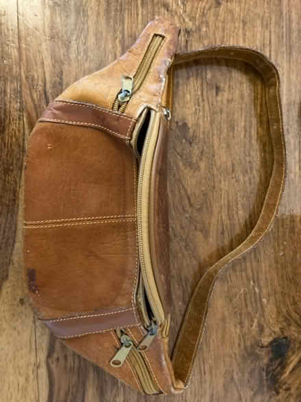 Photo of free Money belt in leather (W12) #1