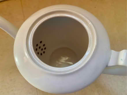 Photo of free Teapot. Very clean. No chips. (Eastbourne BN21) #2
