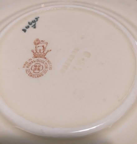 Photo of free Royal Doulton decorative plate (W7) #2