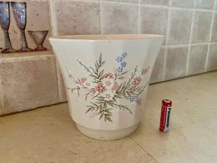 Photo of free Plant pot (Eastbourne BN21) #1