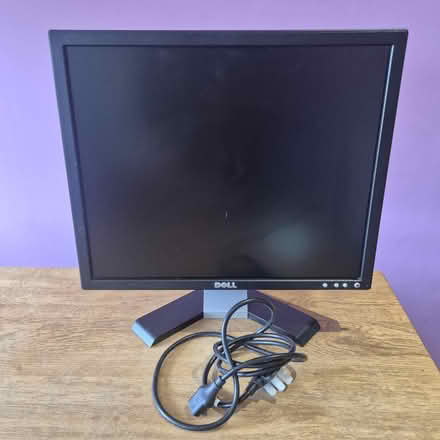 Photo of free Dell 19" VGA Monitor #2 (Dringhouses YO24) #1