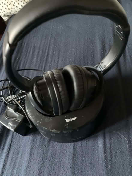 Photo of free Wireless headphones (Monifieth DD5) #1