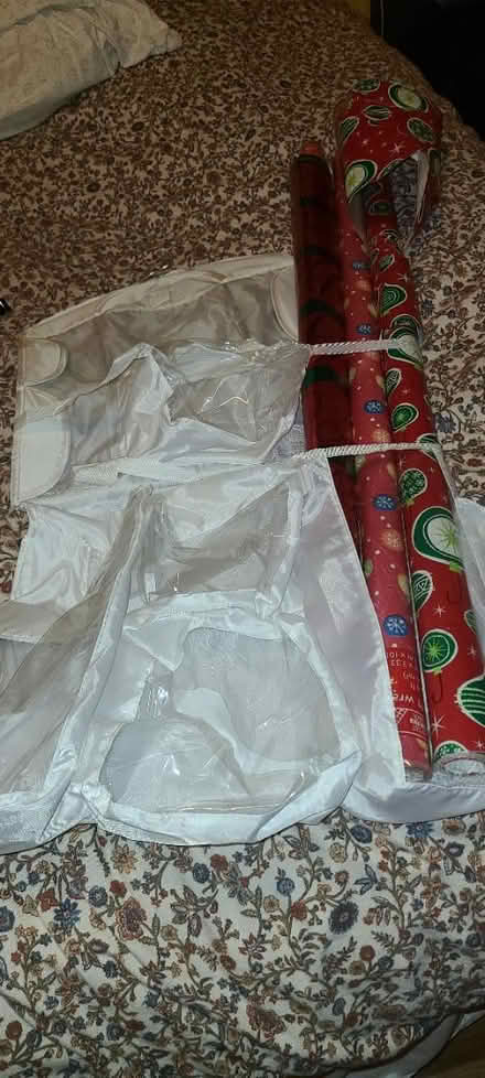 Photo of free Wrapping paper and caddy (South beacon hill) #1