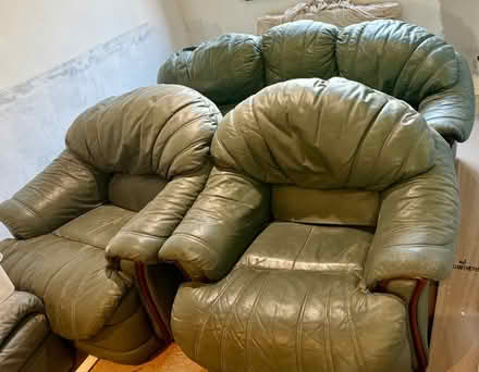 Photo of free Set of leather sofa (LU1) #1
